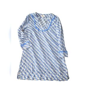 Vineyard Vines Blue and Cream Whale Pattern Top